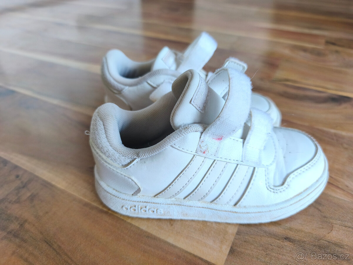 Dětské boty Addidas (velikost 27) - 2
