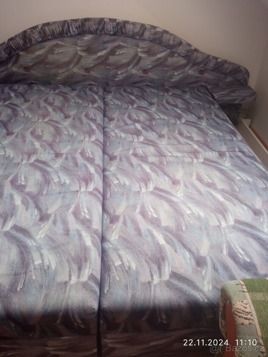 Dvoulůžková postel - 2