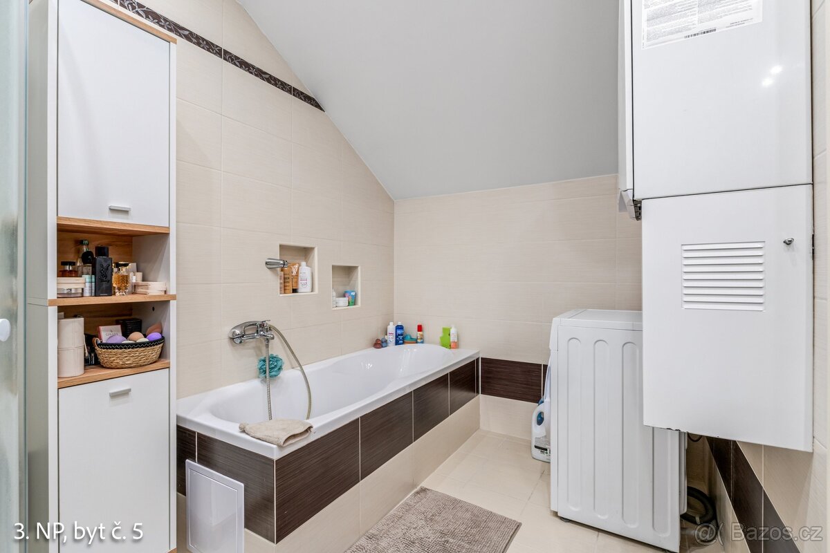 Prodej vícegeneračního domu 452 m², Osek, ev.č. 00938-1 - 2