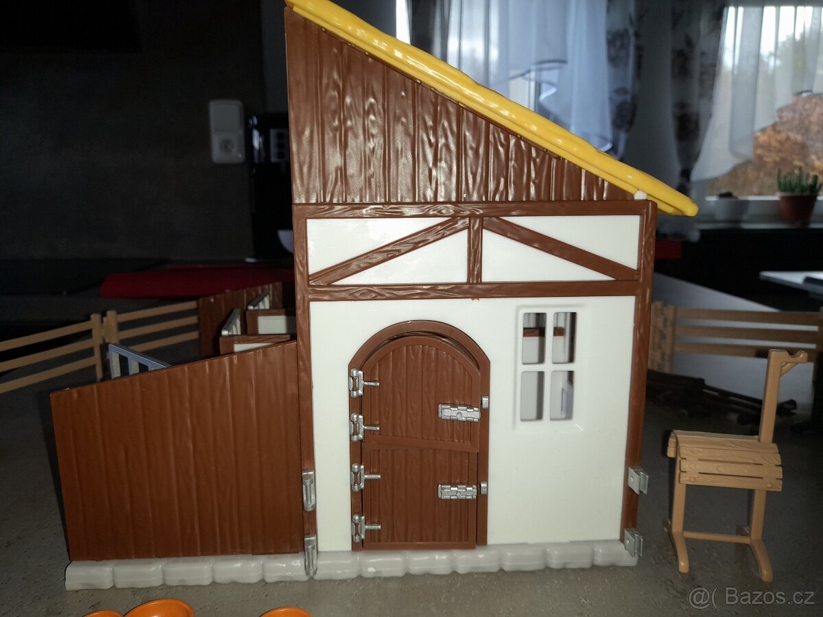 Prodám stáje, přístřešky pro koně Schleich - 2