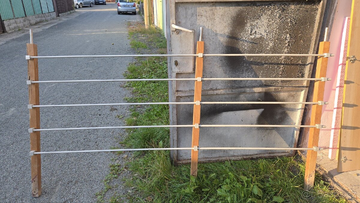 2ks Zábradlí, cca 2m délka, 110cm vyska - 2