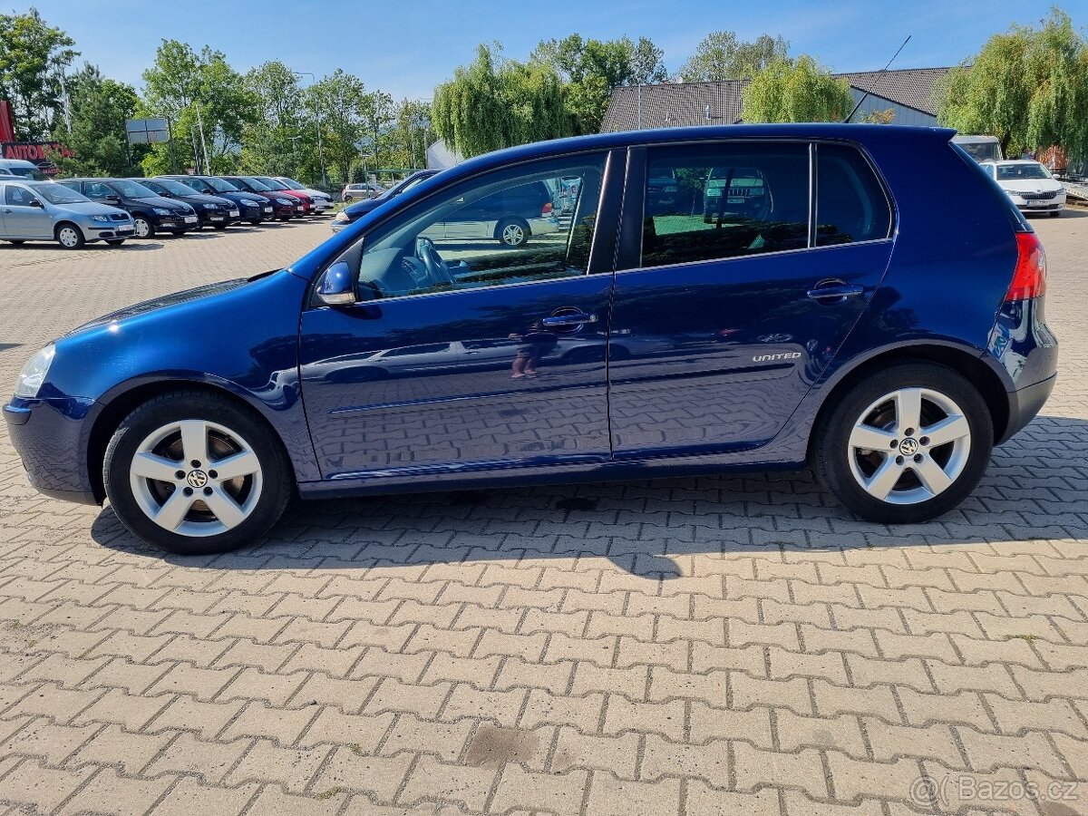 VW Golf V facelift, 1,4 TSI 90kw, manuál 6q, výhřev, senzory - 2