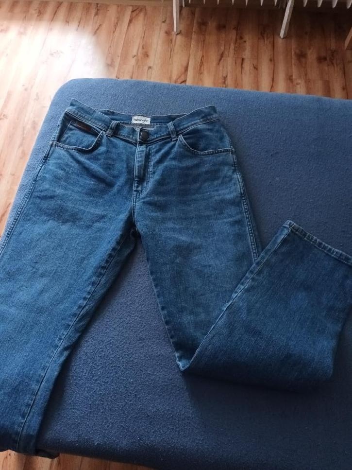 Nové americké originální džíny Wrangler – GREENSBORO REGULAR - 2