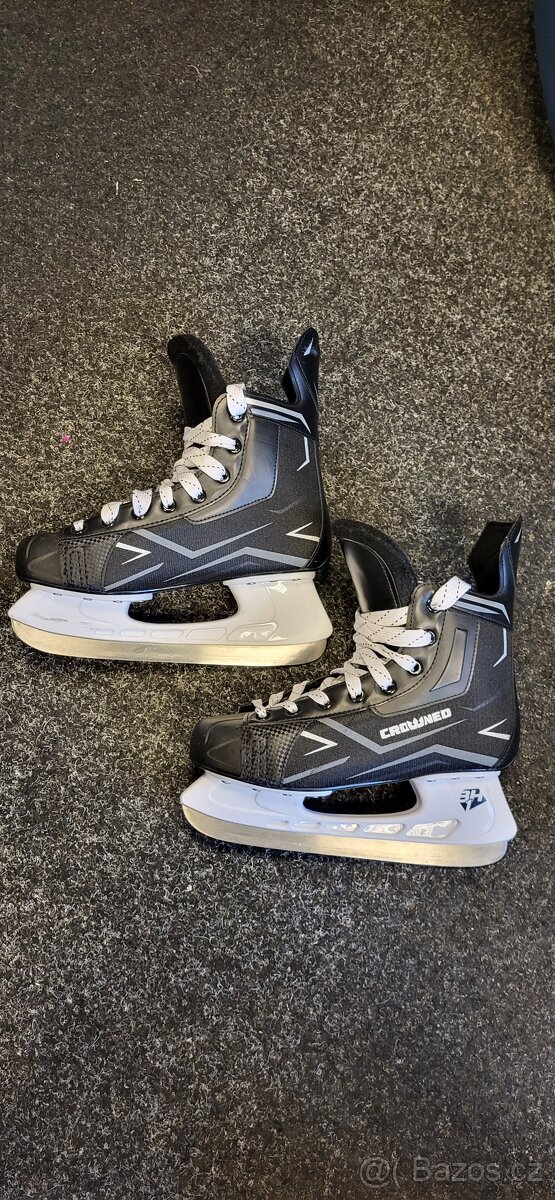 Prodám pán.brusle CROWNED vel.39 - 2