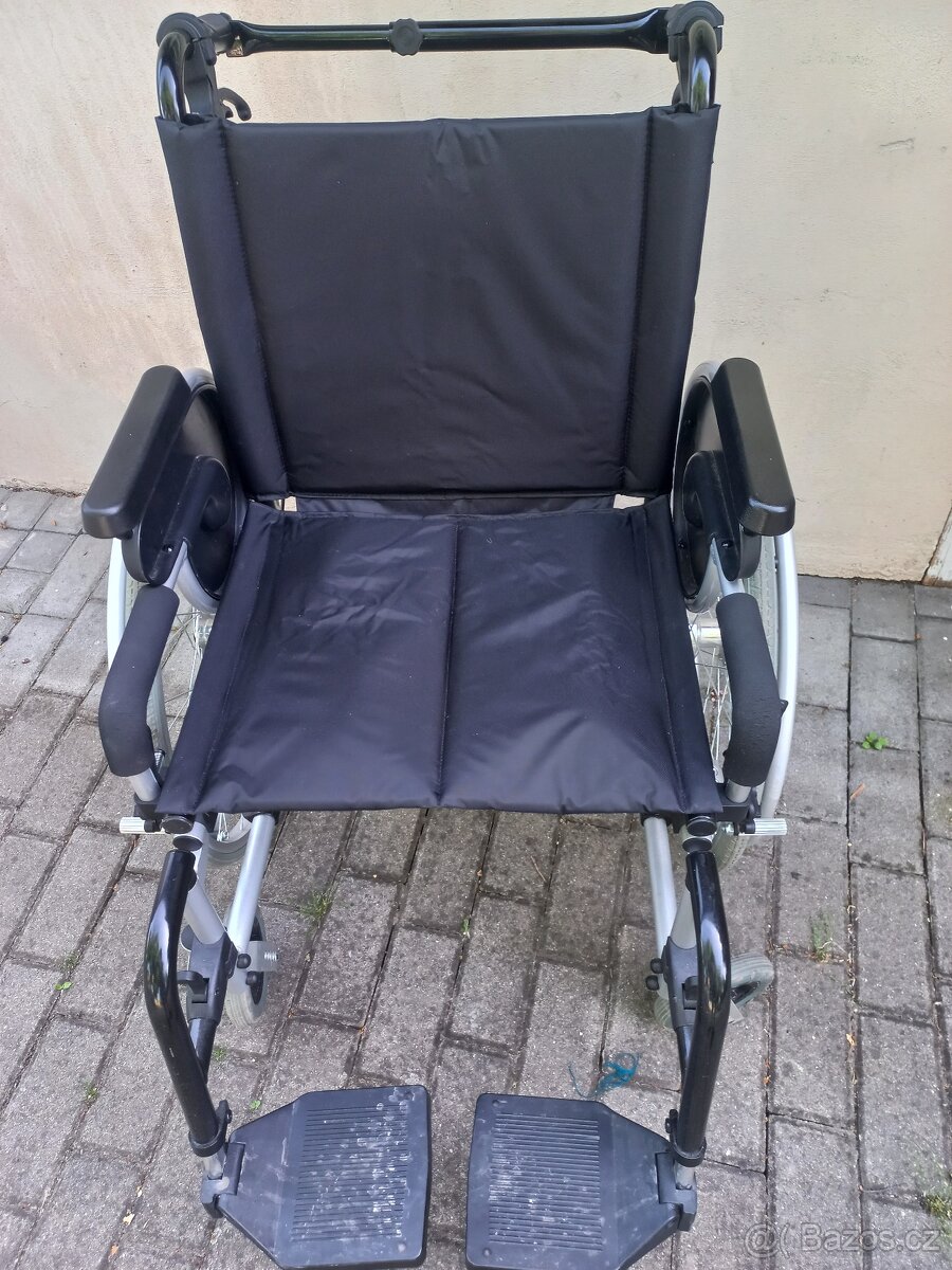 prodám invalidní mechanický vozík - 2