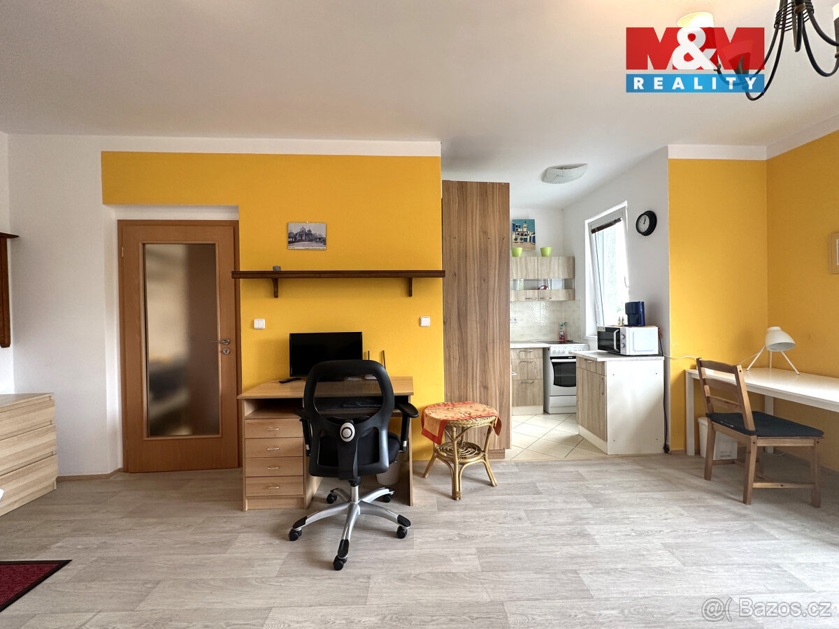 Pronájem bytu 1+kk, 37 m², Praha, ul. Nademlejnská - 2