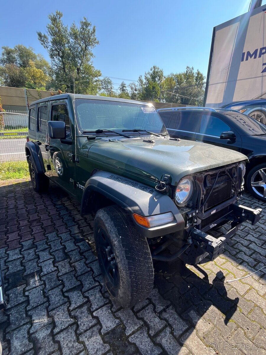 SLEVA Jeep Wrangler 3.6 V6 2021 – poškozený auto je v ČR - 2