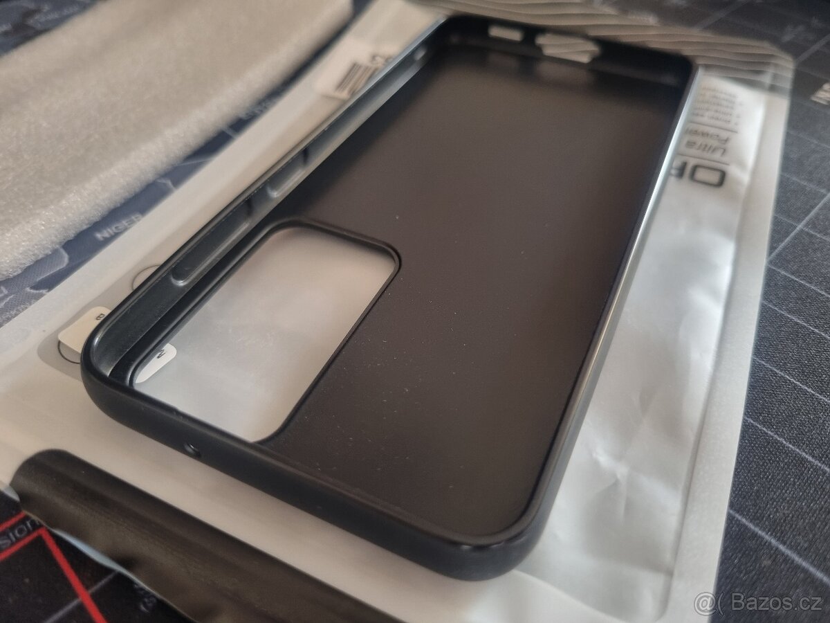 POUZDRO A SKLA NA SAMSUNG S23 - 2