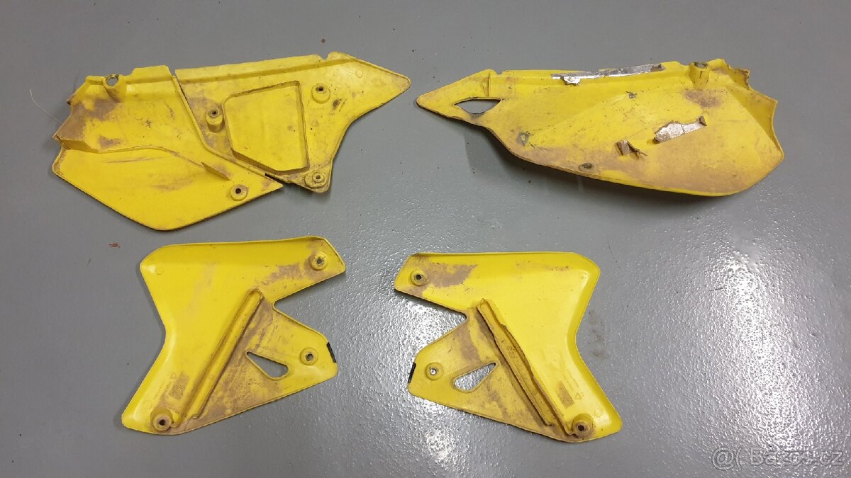 Suzuki DRZ 400 díly - 2