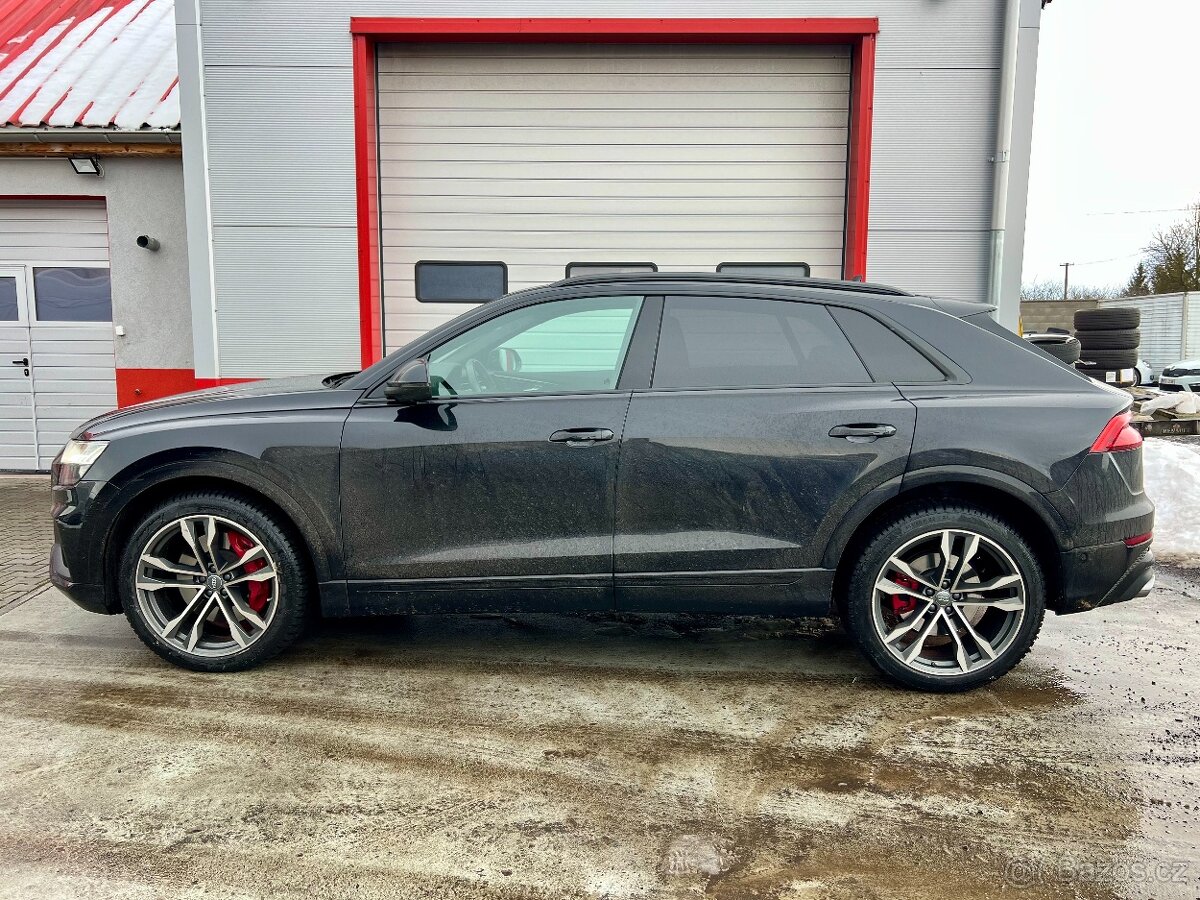 Audi SQ8 4,0 TDI 4x4karbonB&Omasáže / 2020 - 2
