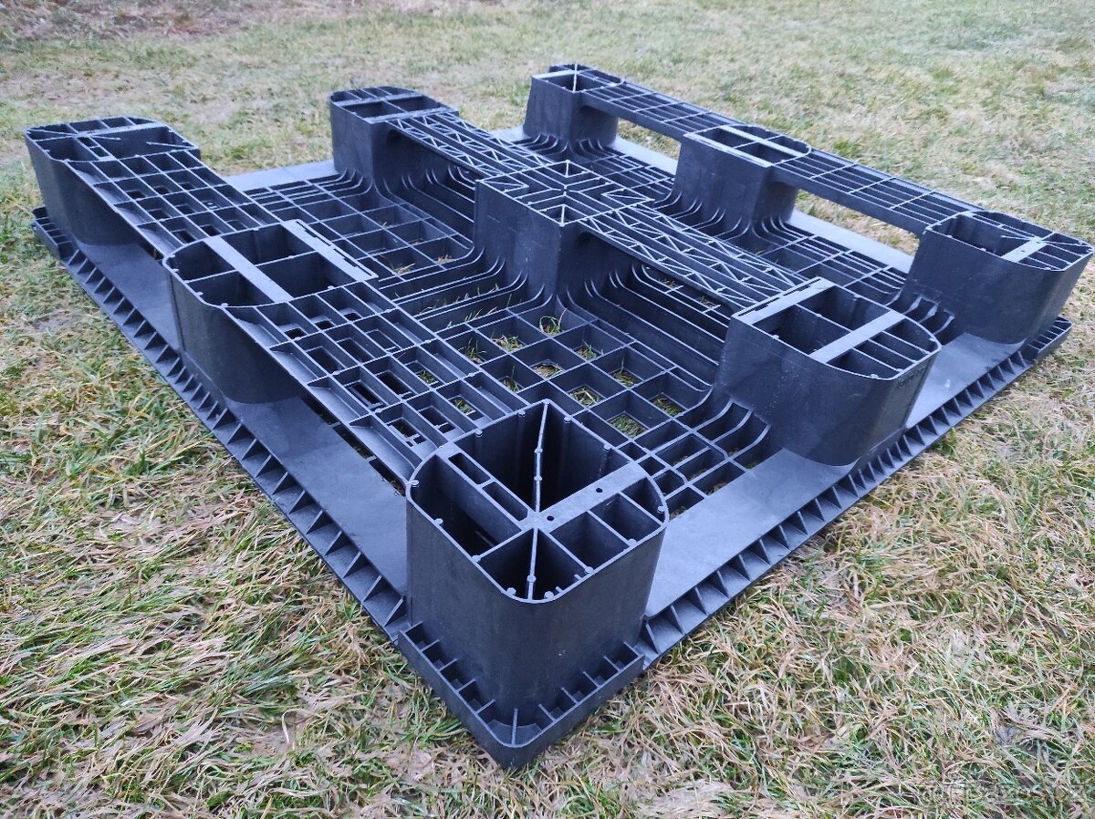 Plastové palety - 2