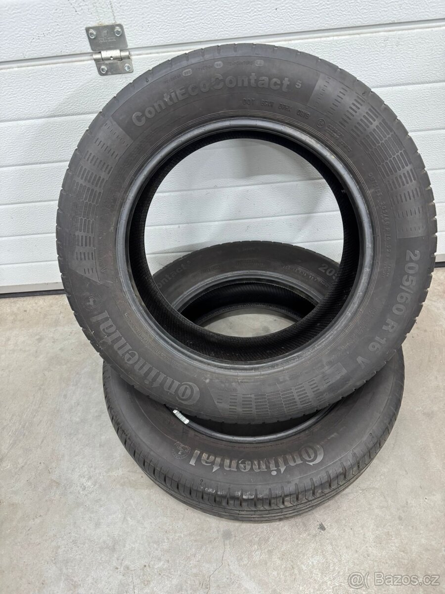 205/60 R16 letni pneu Continental - 2