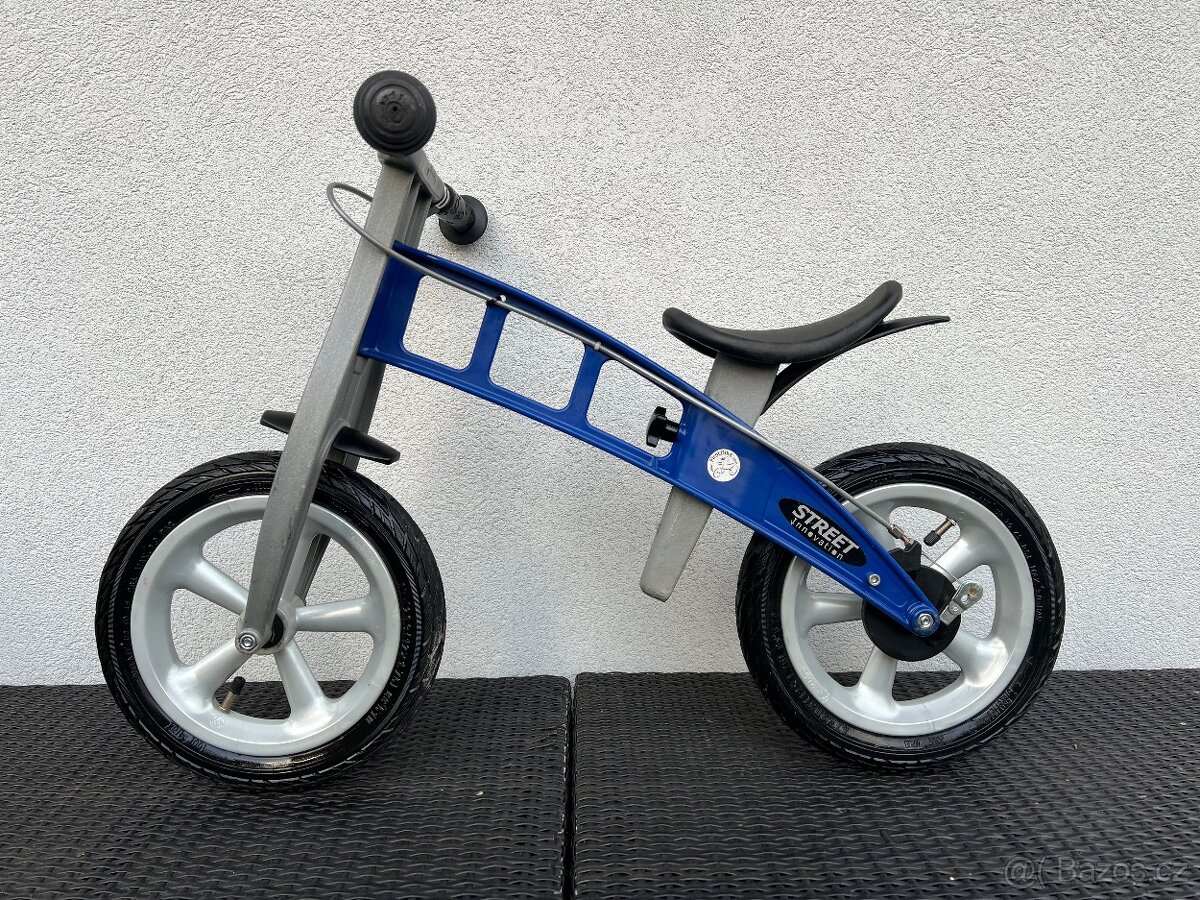 First bike SERVIS tmavě modrý - 2