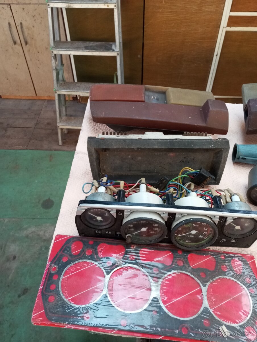 Prodám díly Škoda - 2