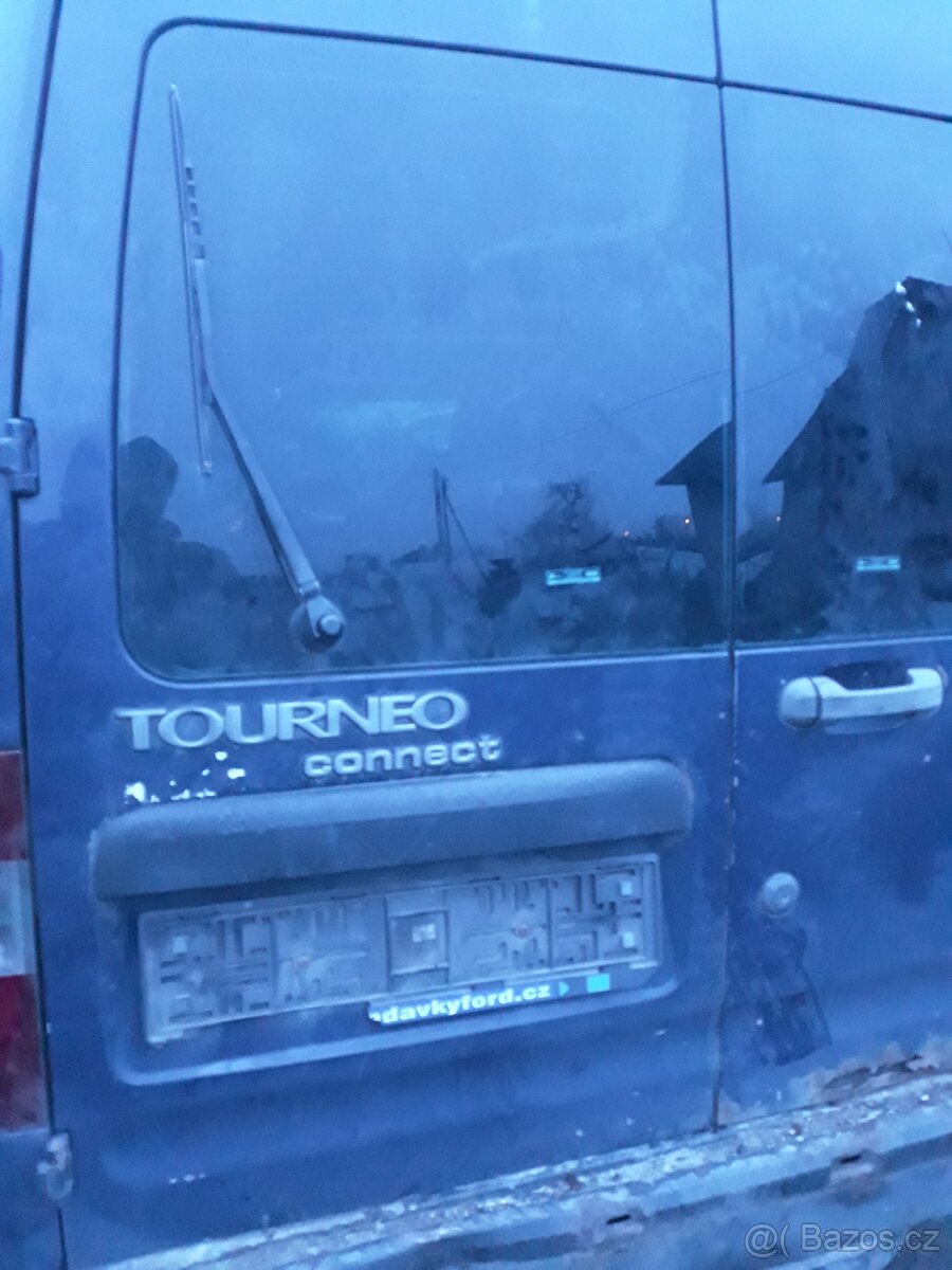 Prodám dily Ford tourneo connect 1.8 nafta - 2