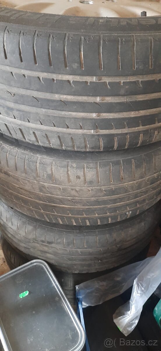 Original kola mercedes - 2