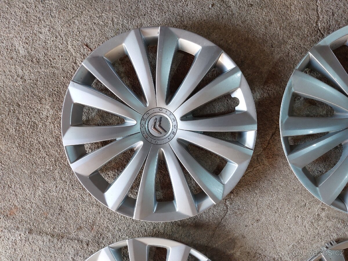 Prodám 4ks orig. poklic (kryty) kol Citroën" - 2