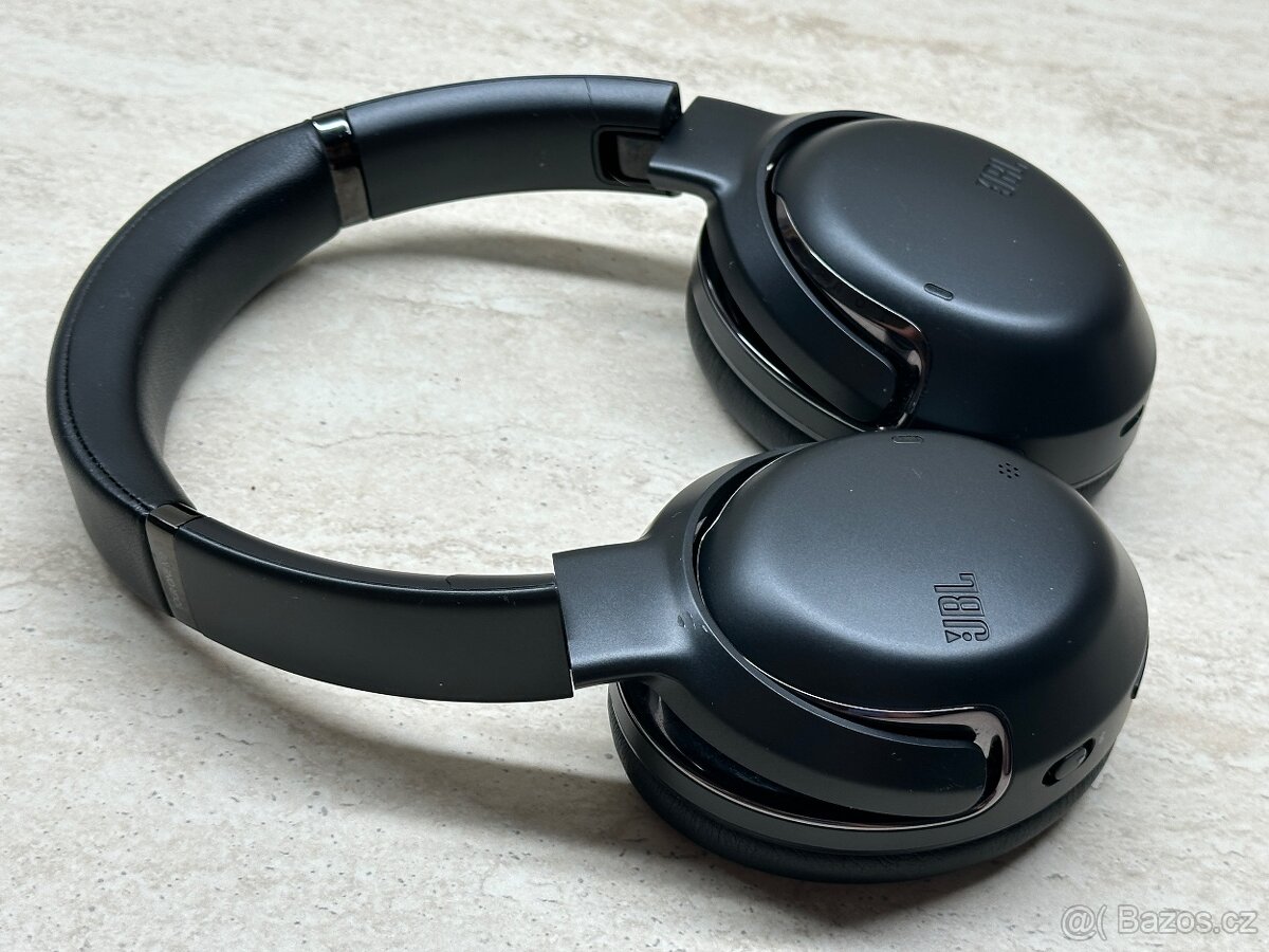 JBL TOUR ONE M3 Čierna - 2