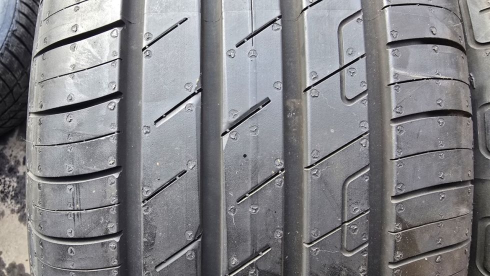 Letní pneu 215/55/17 Good Year - 2