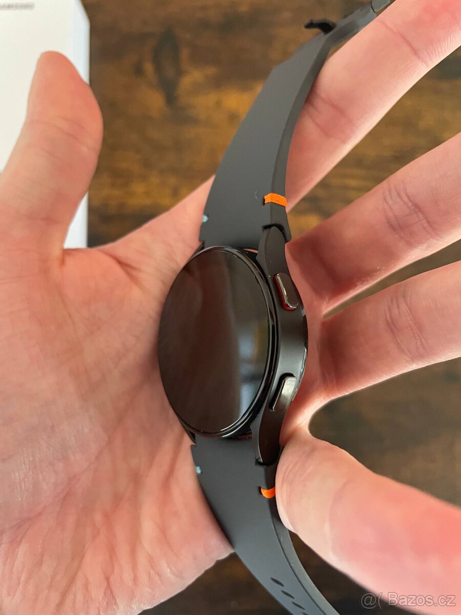 Samsung Galaxy Watch FE, černé - 2