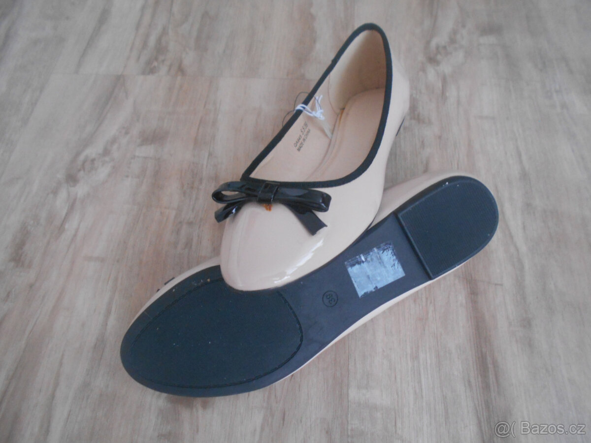 BALERÍNY VEL. 39. - 2