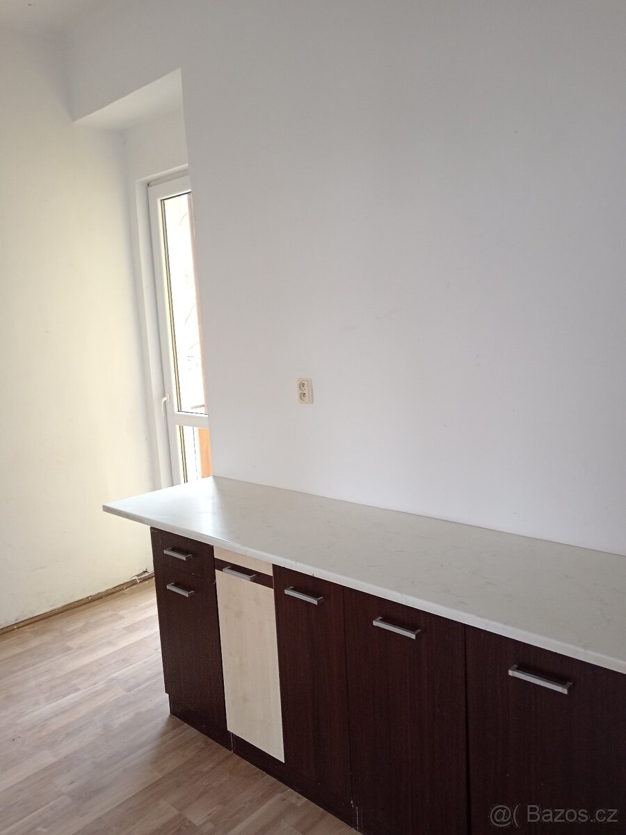 Byt 2+1 Žukovova ulice Střekov - 2