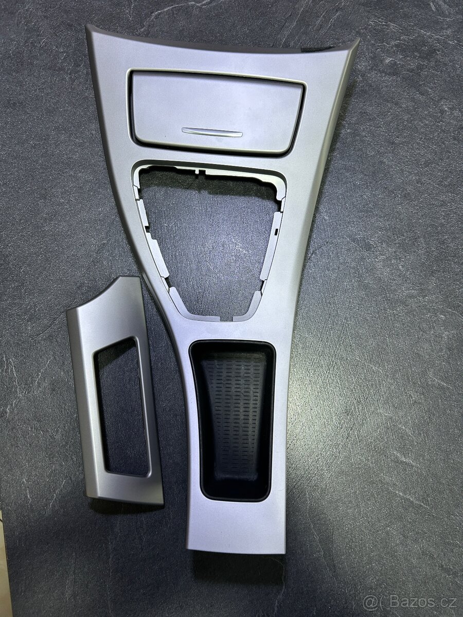 Interier dekor lišty pro BMW e90, e91 TOP STAV - 2