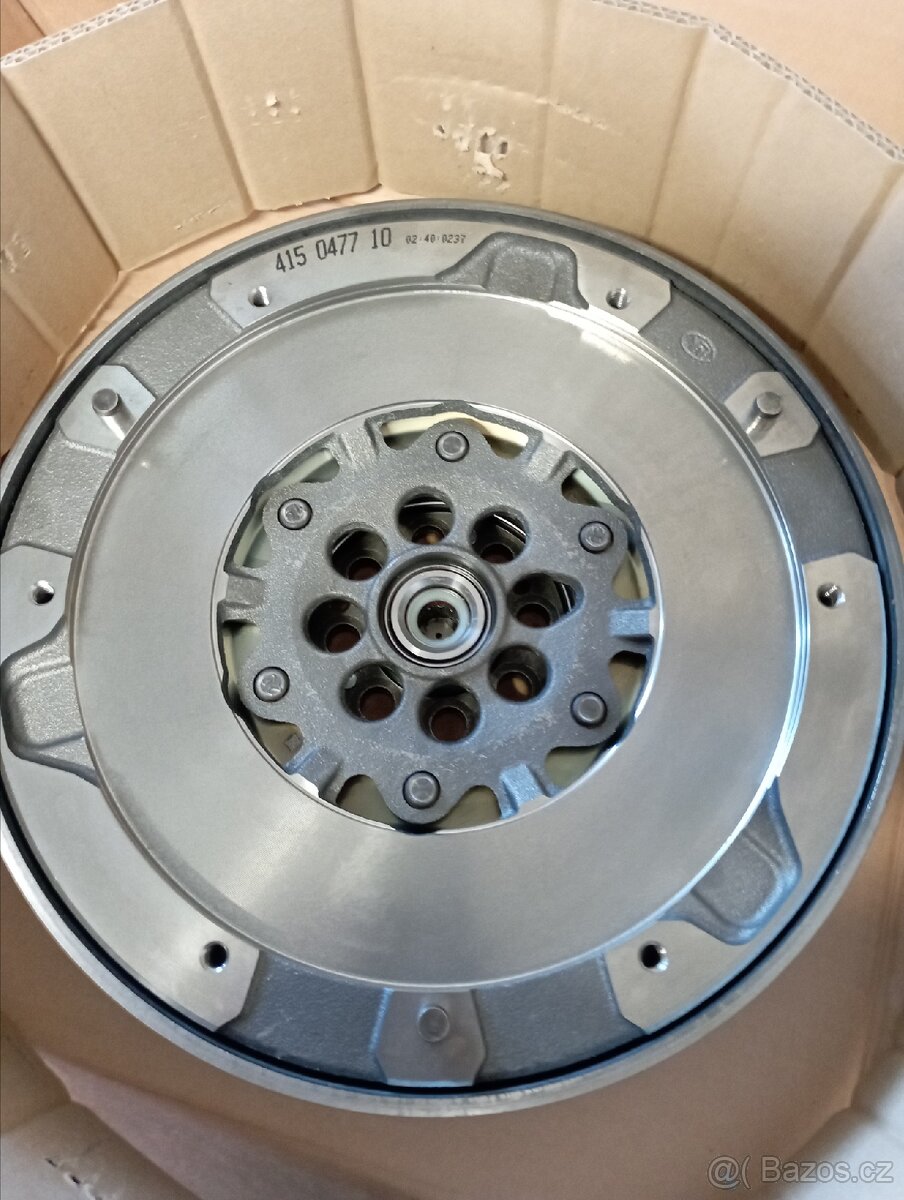 Bmw dvouhmotový setrvačník 415047710 - 2