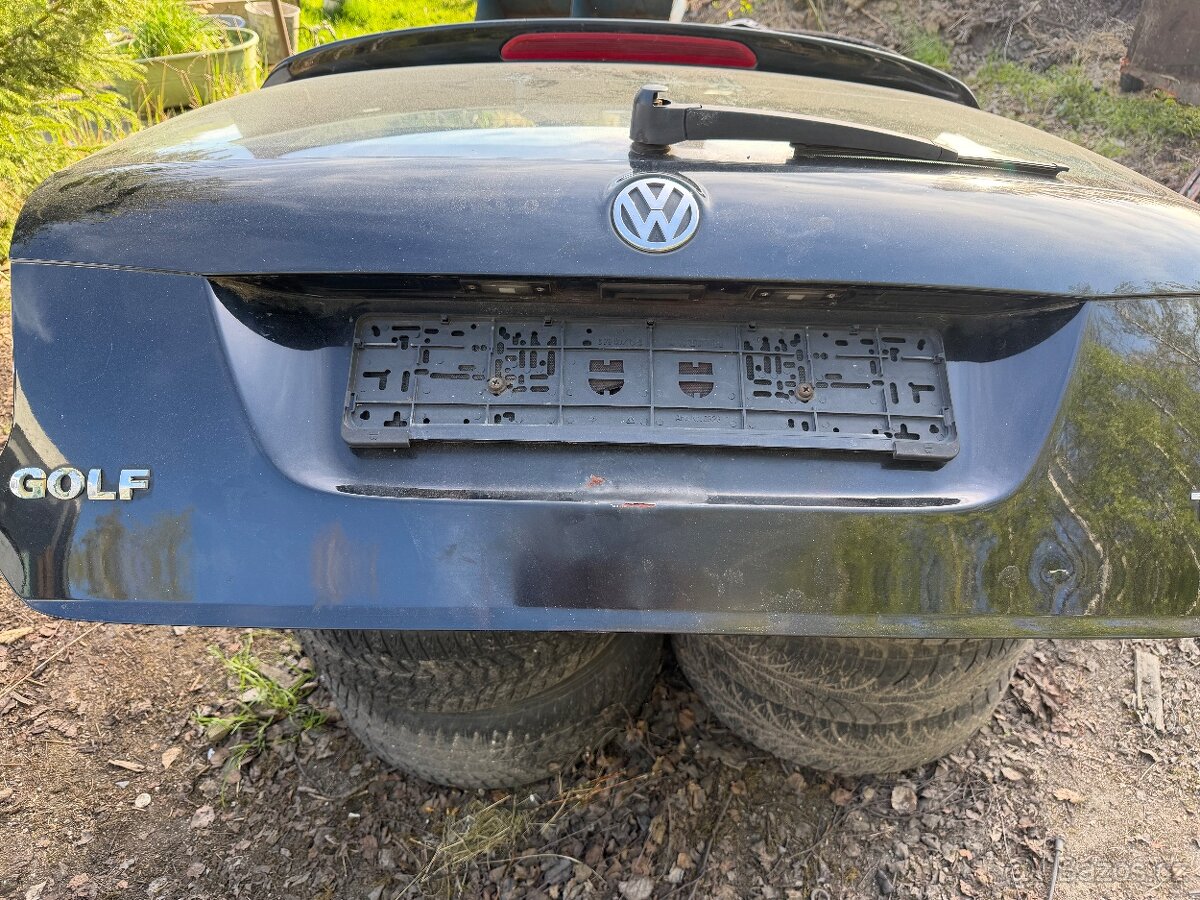 Kufr Golf 5 - 2