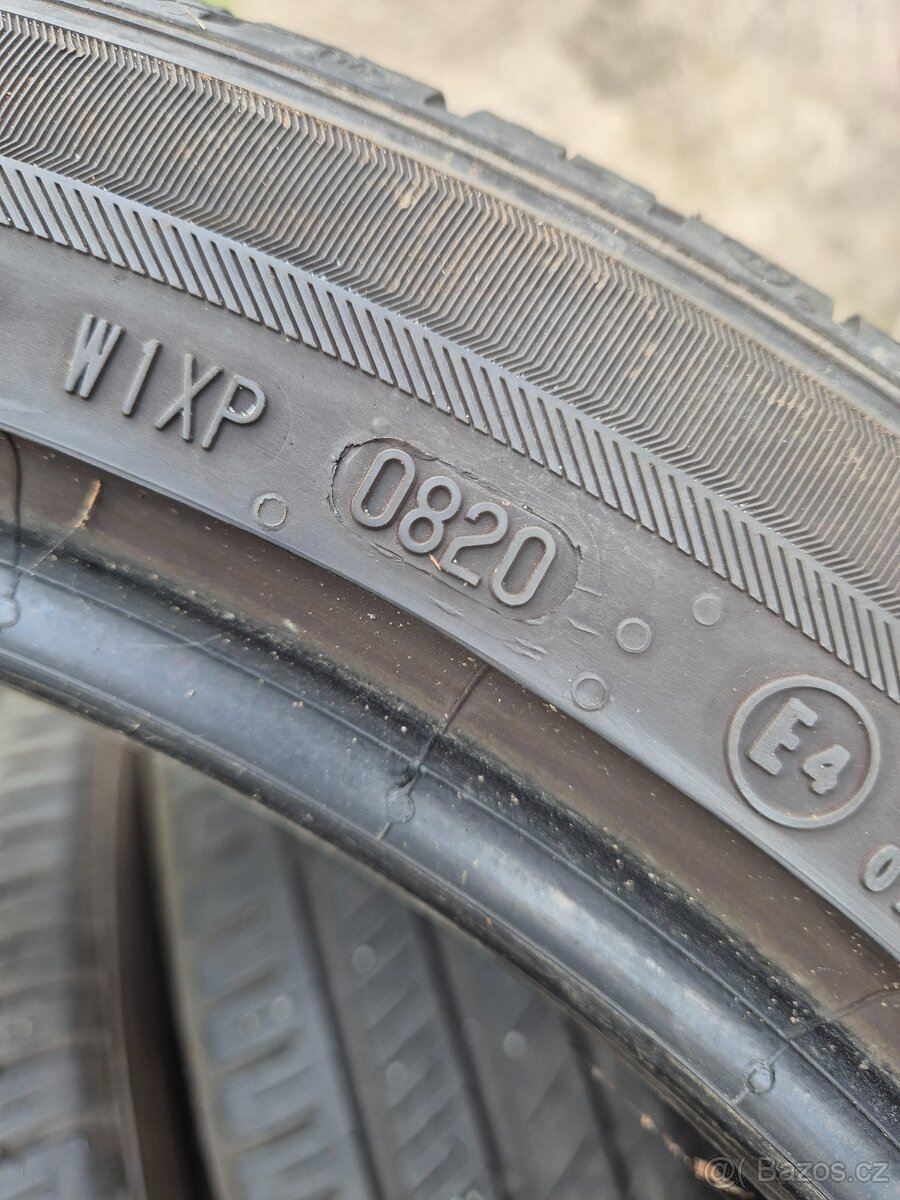 245/40 r18 barum - 2