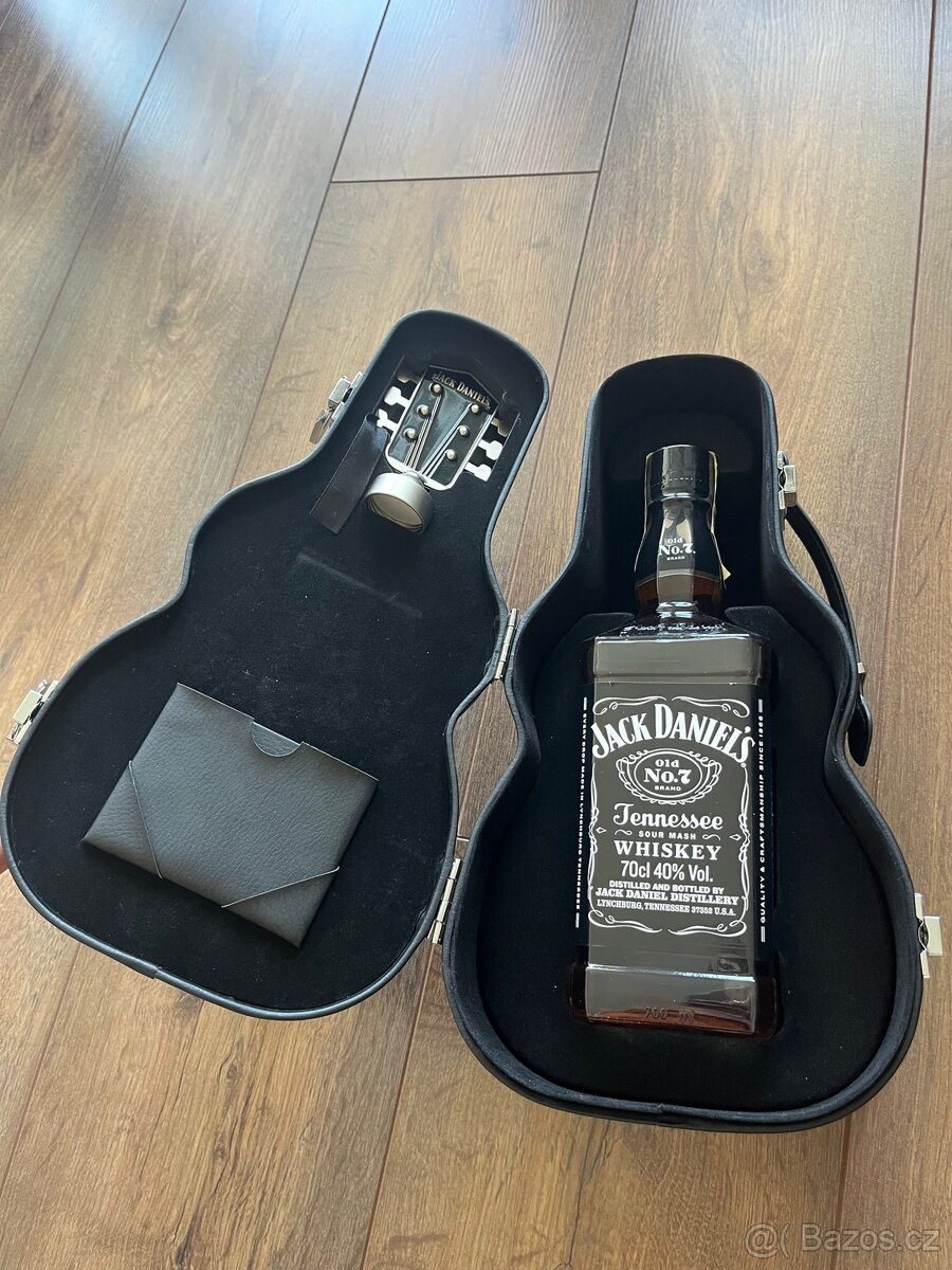 Jack Daniel’s No.7 Guitar Box - 2
