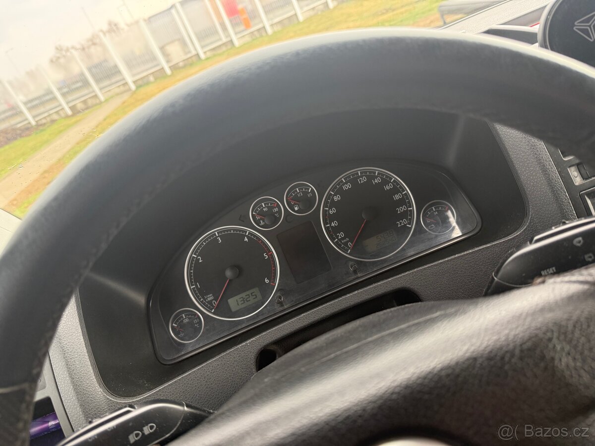 Vw t5 multivan higtline budiky - 2