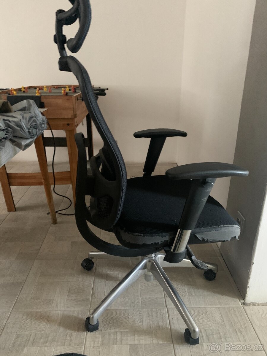 Kancelářské křeslo k PC - 2