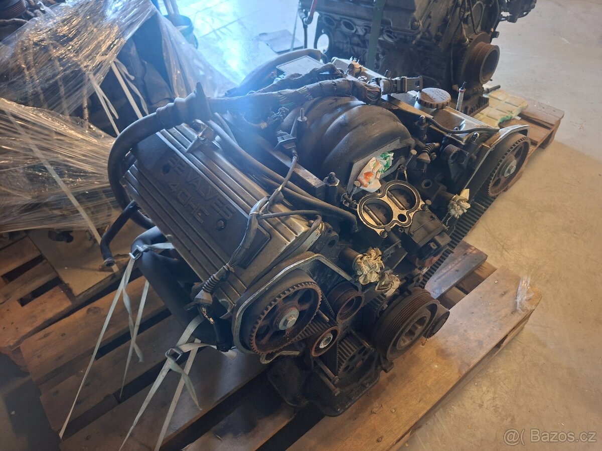 P: Motor audi 3,6l V8 - 2