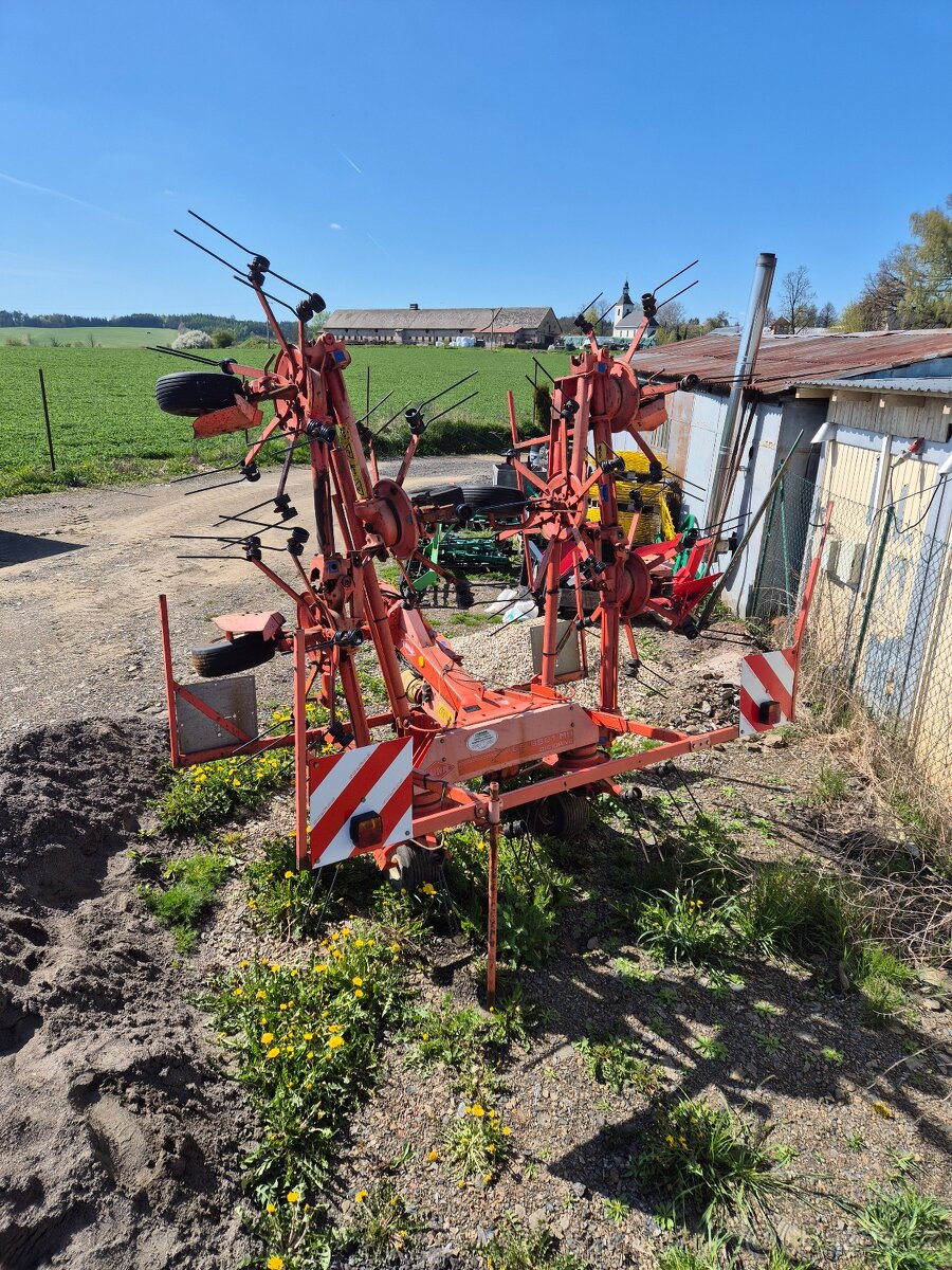 Obraceč sena Kuhn GF8501 MH - 2