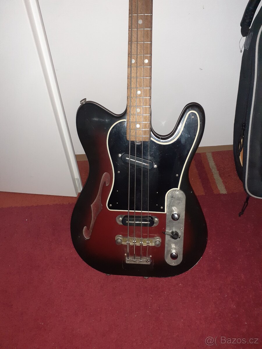 Baskytara Jolana Iris. - 2