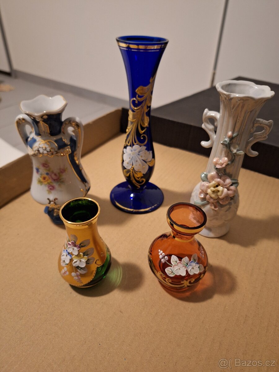 5 krásných váziček, novoborské sklo - 2