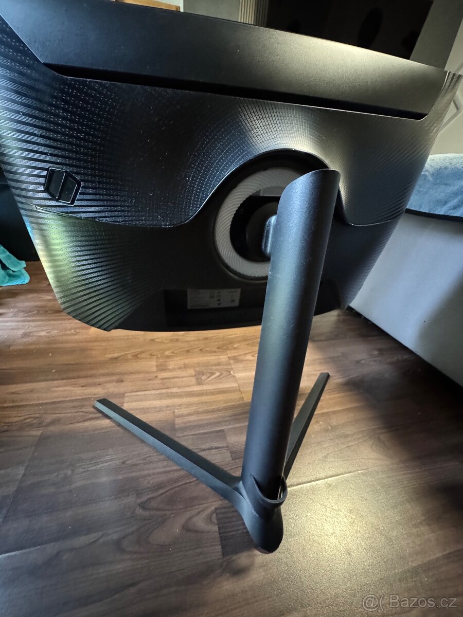 Samsung G7 Odyssey 2K 240HZ - 2