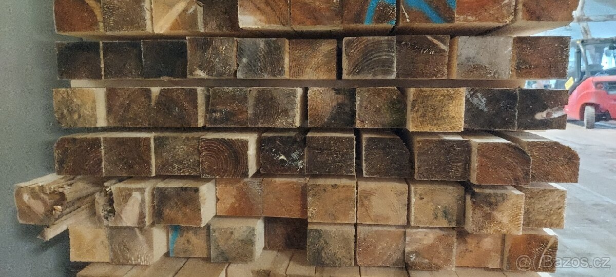 Smrkové trámy - hranoly 8x10,10x10,12x12,14x10,16x10,16x12 - 2