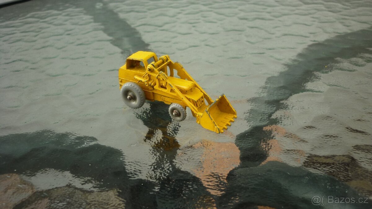 MATCHBOX RW NAKLADAČ - 2