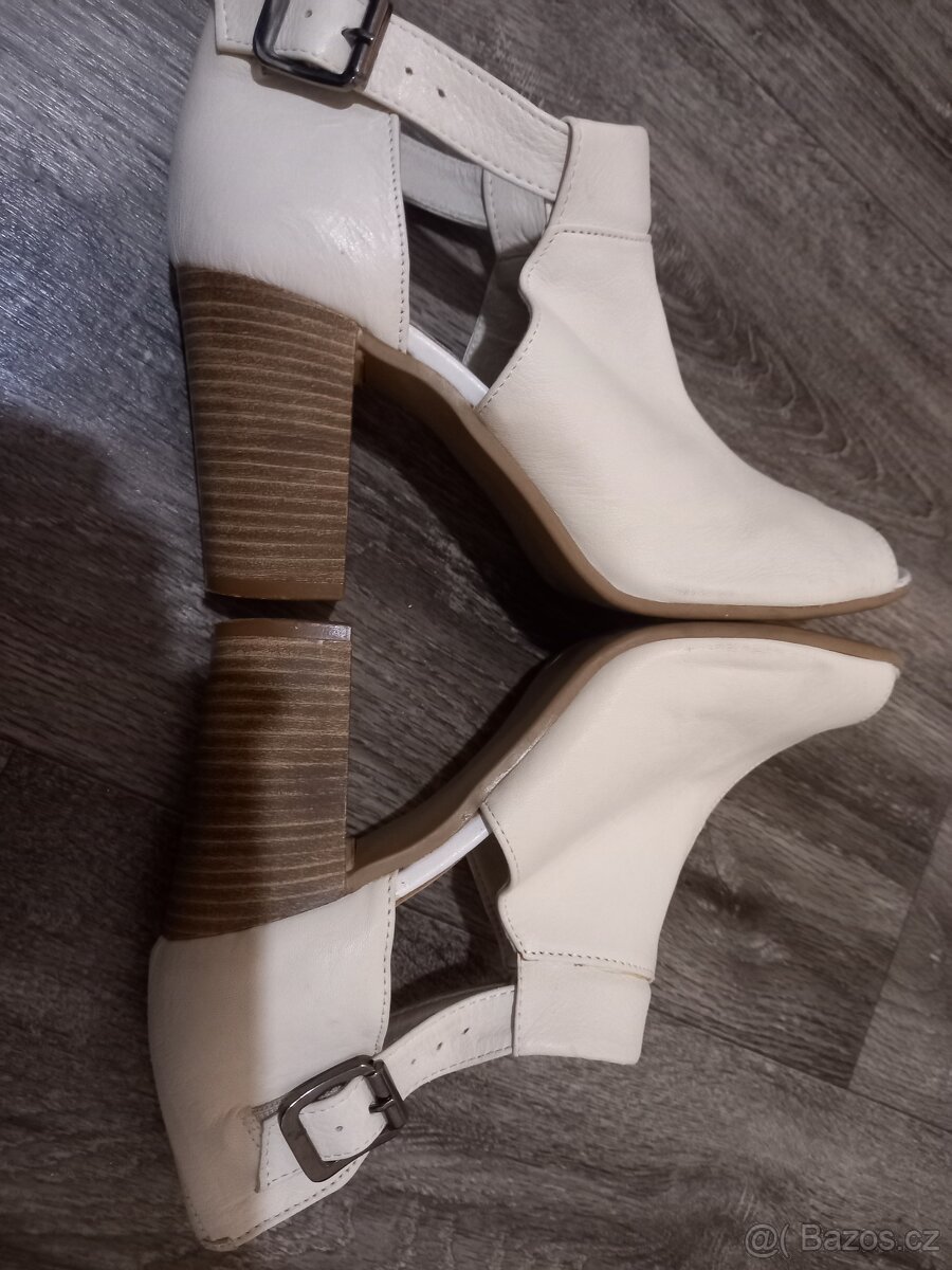 Kožené boty s otevřenou špicí vysokým podpatkem 41 - 2