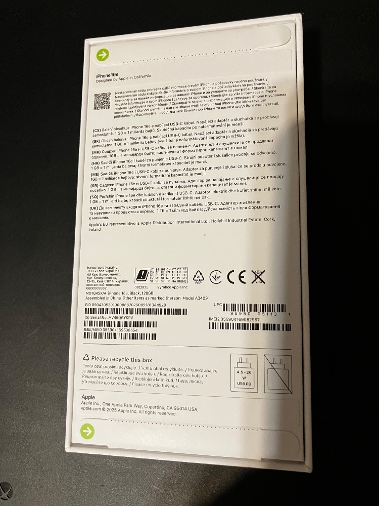 Apple iPhone 16e Black 128 GB - 2