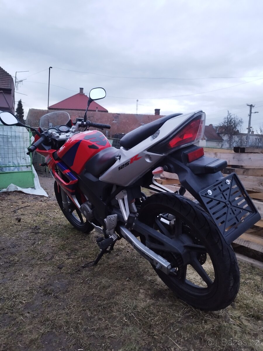Honda CBR 125r - 2