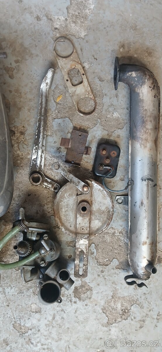 Jawa 550 pařez- dily - 2