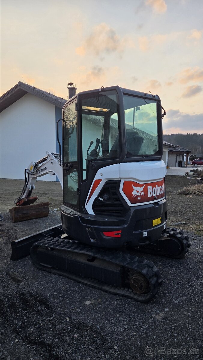 Prodám minibagr Bobcat E26Z, 2022, 890mth - 2