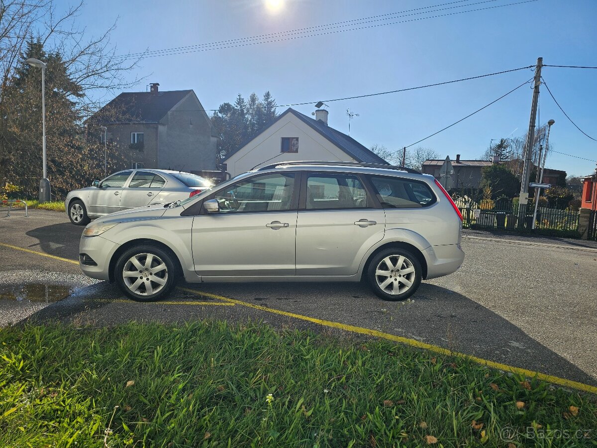 Ford Focus 1.6i 74kw, 2011, DPH - 2