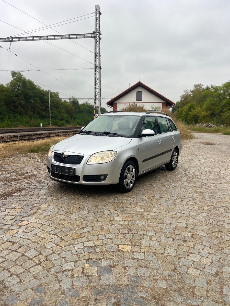 Škoda Fabia 2 1.4 16v combi - 2