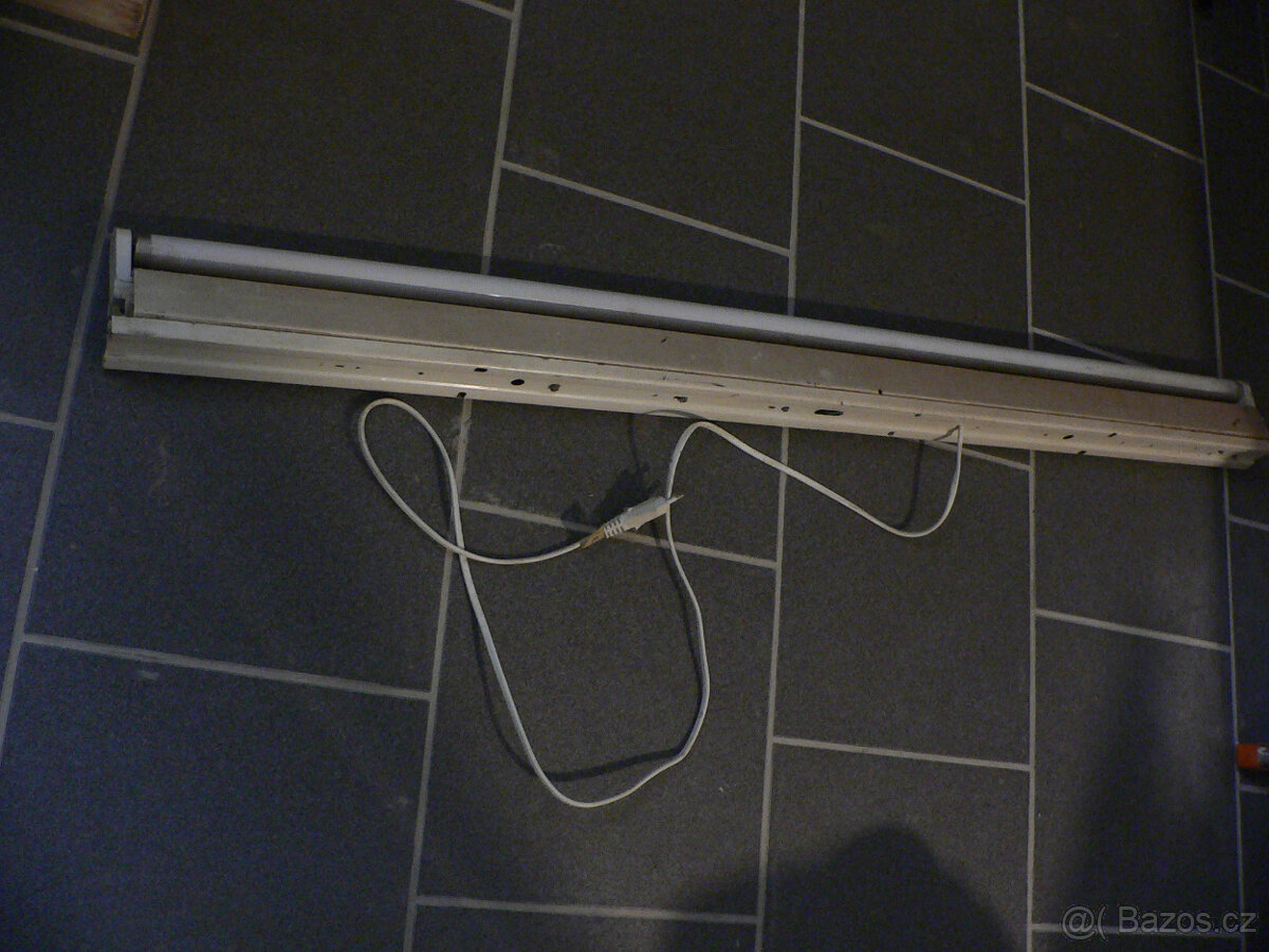 svítidlo zářivkové - 2