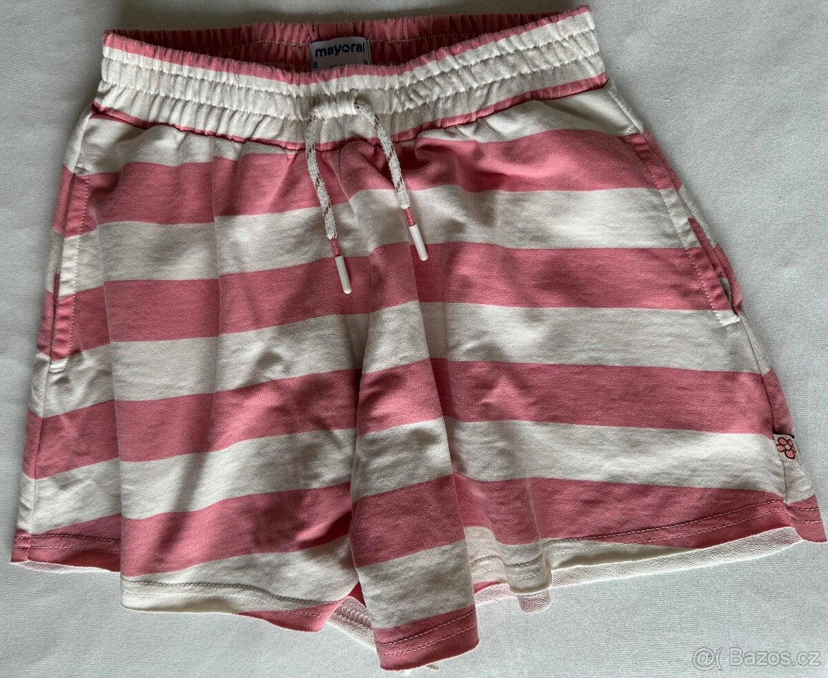 Dívčí šortky zn. Mayoral vel. 152/12 - 2