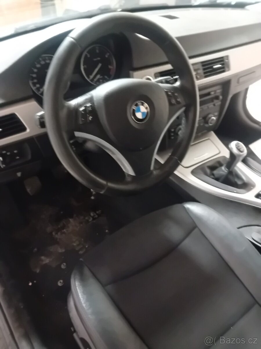 Interier BMM e90 318d r.v 2008 - 2